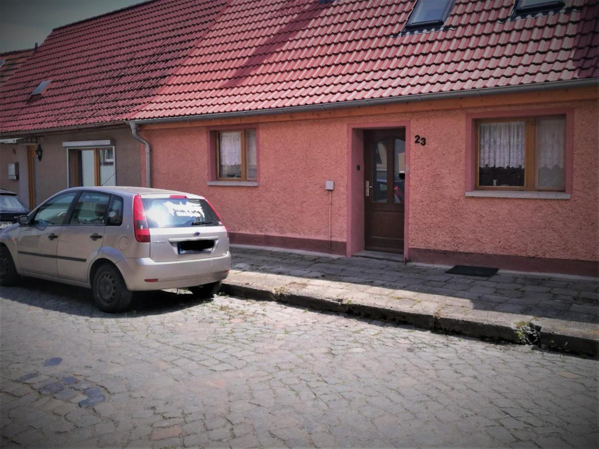 Familienfreundliches Ferienhaus Mit 3 Schlafzimmern Oldisleben 外观 照片