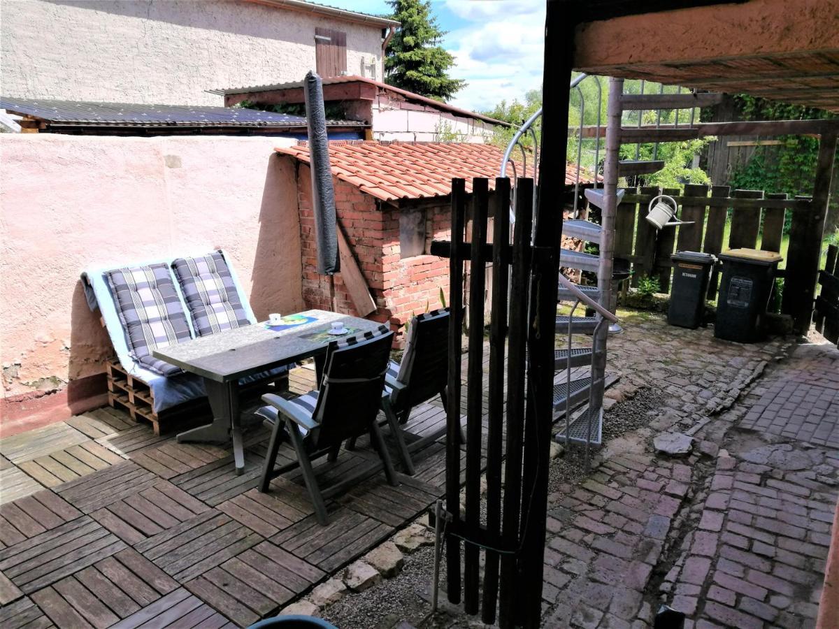 Familienfreundliches Ferienhaus Mit 3 Schlafzimmern Oldisleben 外观 照片